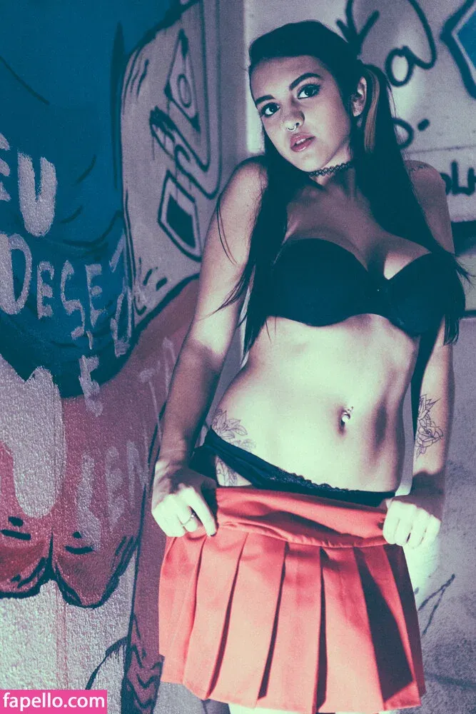 n4ubae Onlyfans Photo Gallery 