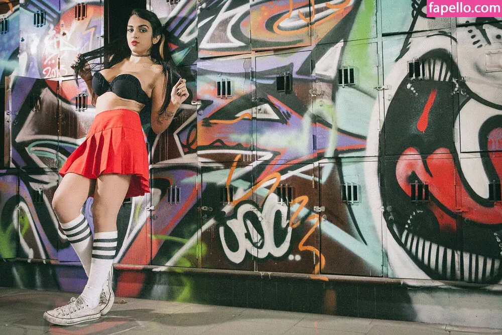 n4ubae Onlyfans Photo Gallery 