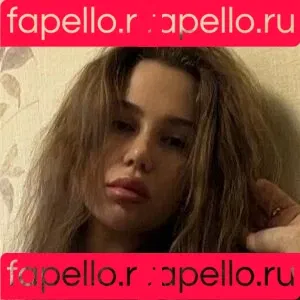 YeseniaPan Onlyfans Photo Gallery 