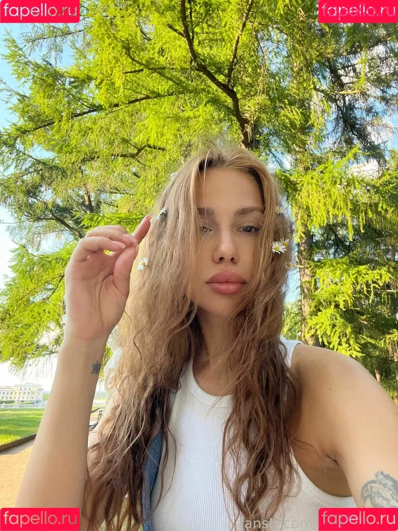 YeseniaPan Onlyfans Photo Gallery 