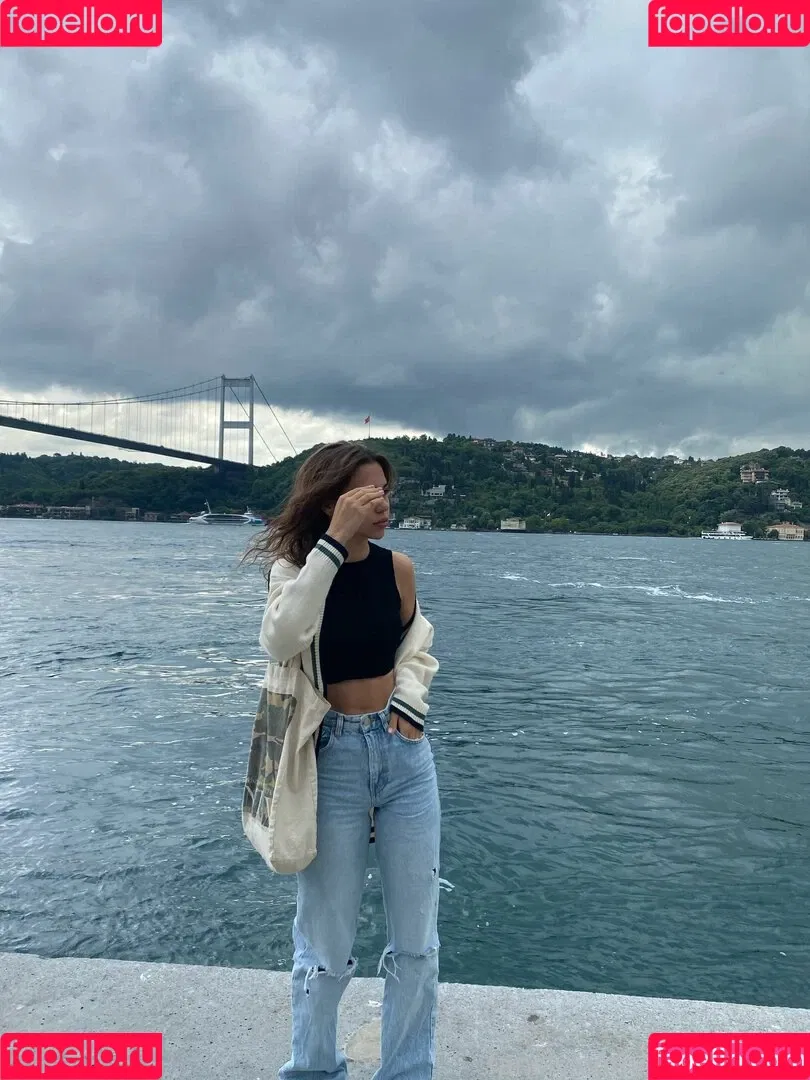 YeseniaPan Onlyfans Photo Gallery 