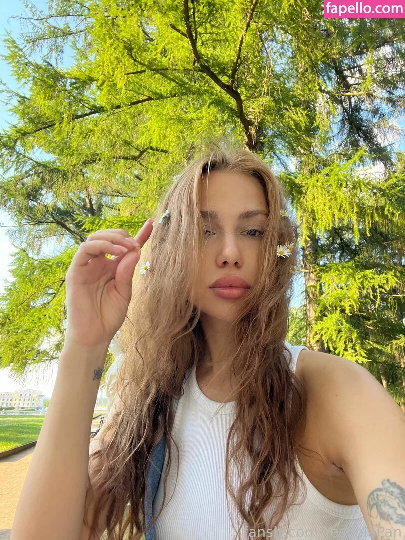 YeseniaPan Onlyfans Photo Gallery 