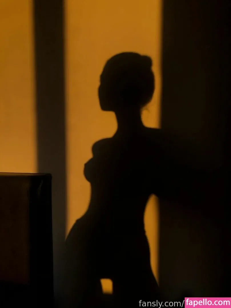 YeseniaPan Onlyfans Photo Gallery 