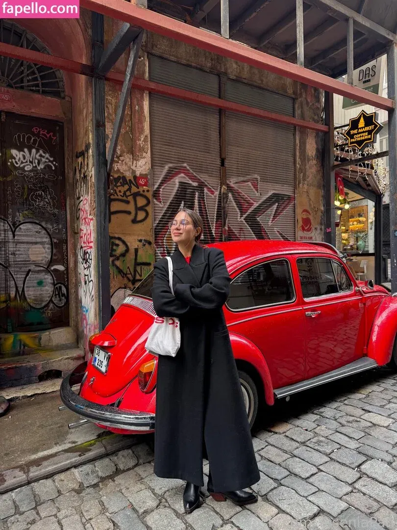 YeseniaPan Onlyfans Photo Gallery 