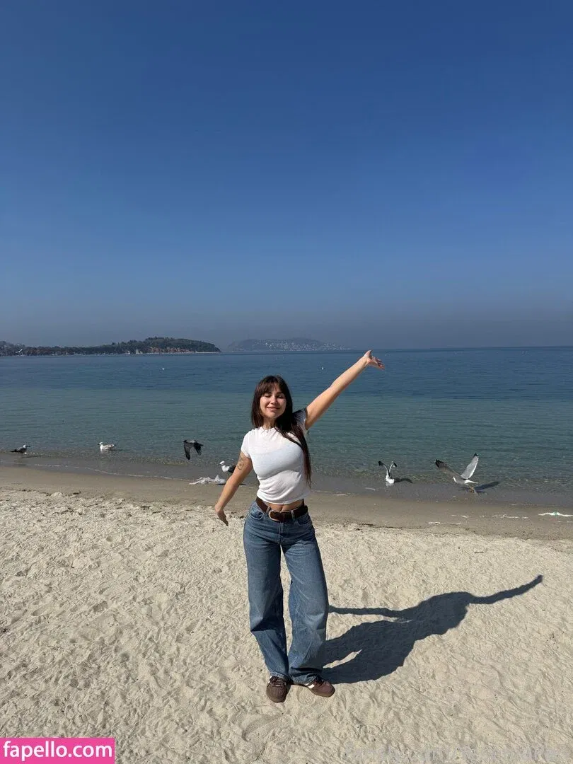 YeseniaPan Onlyfans Photo Gallery 