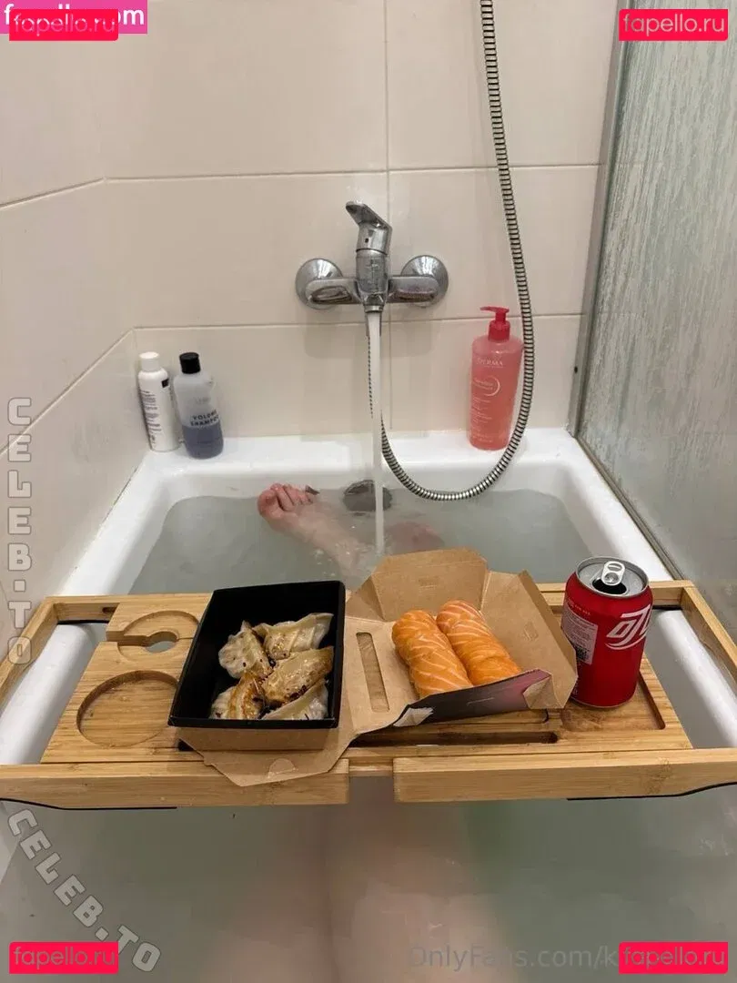 Kira Clark Onlyfans Photo Gallery 