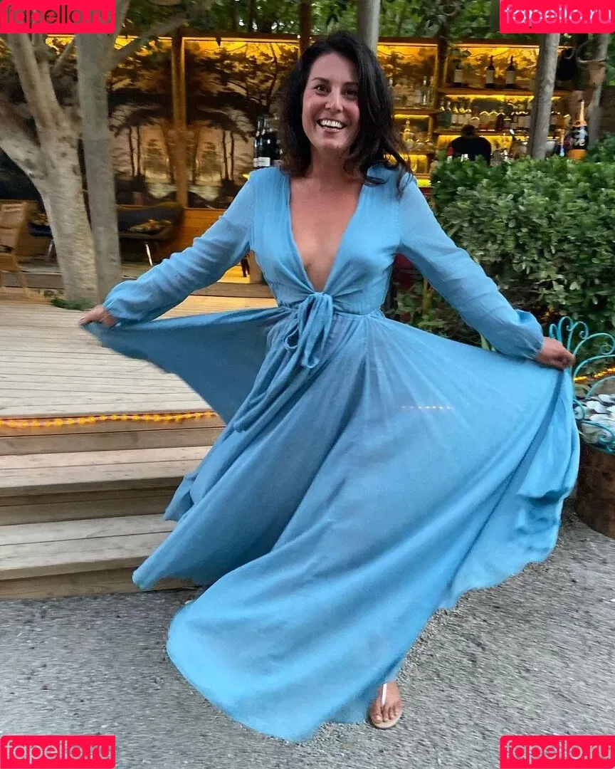 Vanessa Blumhagen Onlyfans Photo Gallery 