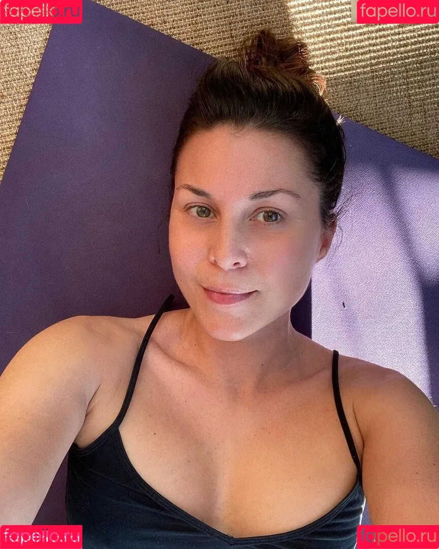 Vanessa Blumhagen Onlyfans Photo Gallery 
