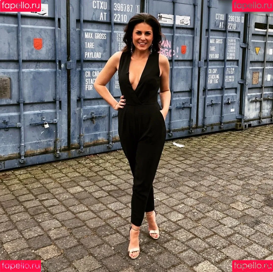 Vanessa Blumhagen Onlyfans Photo Gallery 