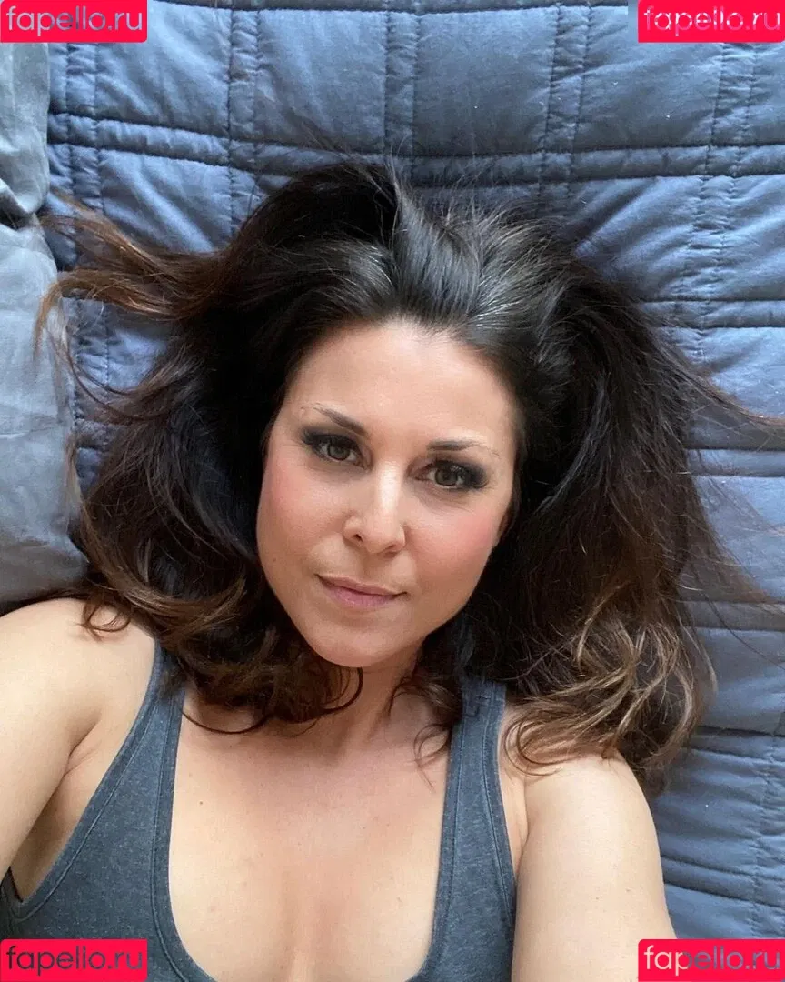 Vanessa Blumhagen Onlyfans Photo Gallery 