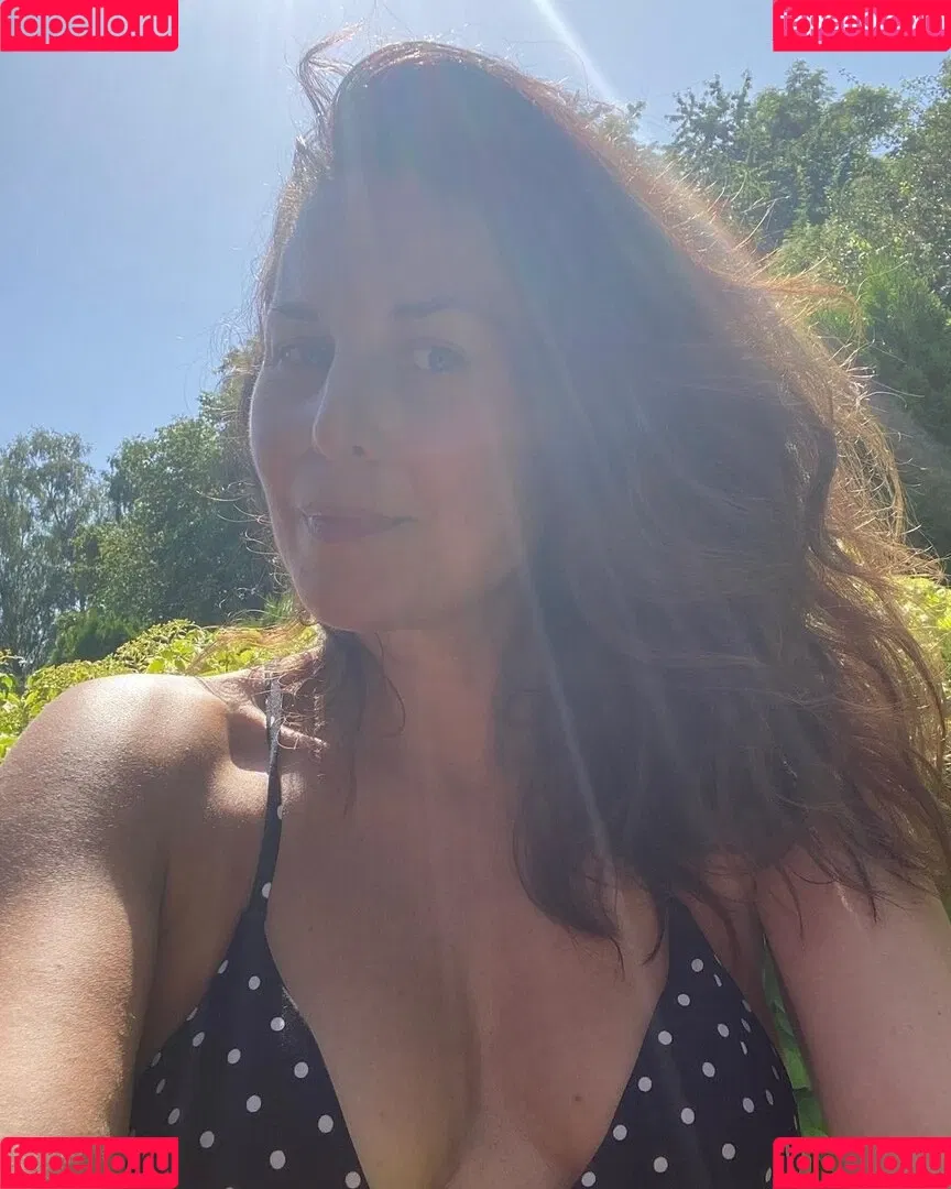 Vanessa Blumhagen Onlyfans Photo Gallery 