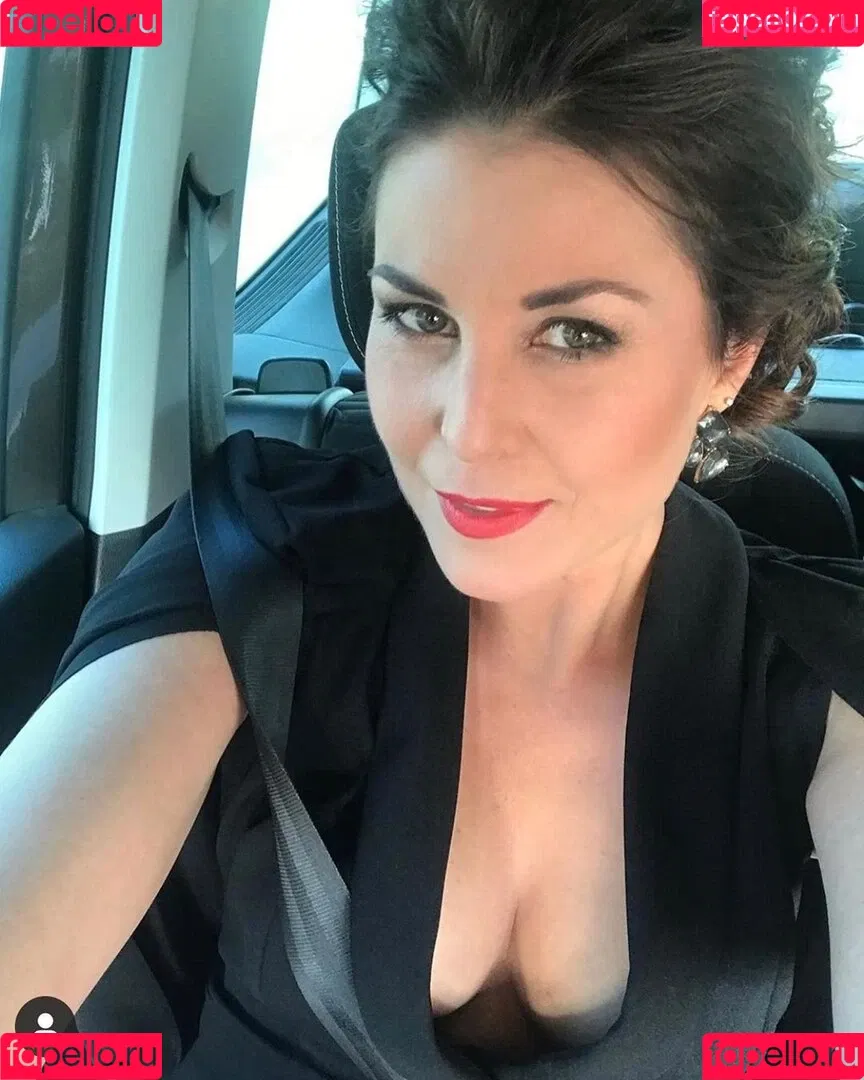 Vanessa Blumhagen Onlyfans Photo Gallery 