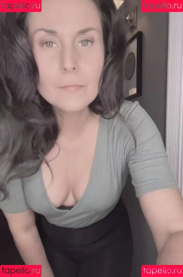 Vanessa Blumhagen Onlyfans Photo Gallery 