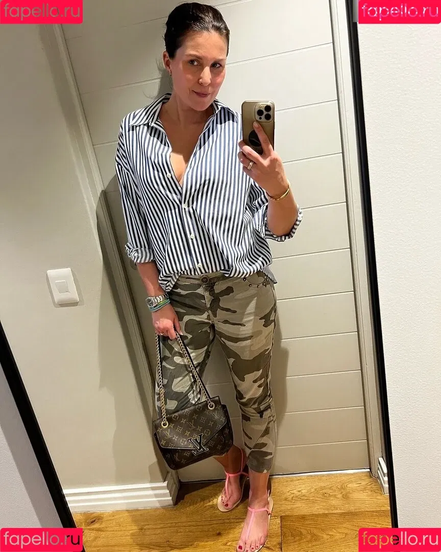 Vanessa Blumhagen Onlyfans Photo Gallery 