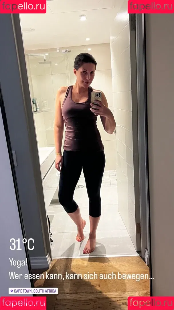 Vanessa Blumhagen Onlyfans Photo Gallery 
