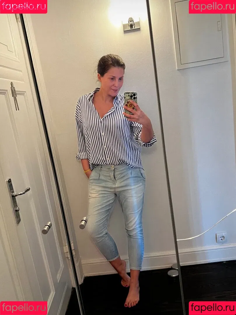 Vanessa Blumhagen Onlyfans Photo Gallery 