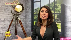 Vanessa Blumhagen Onlyfans Photo Gallery 