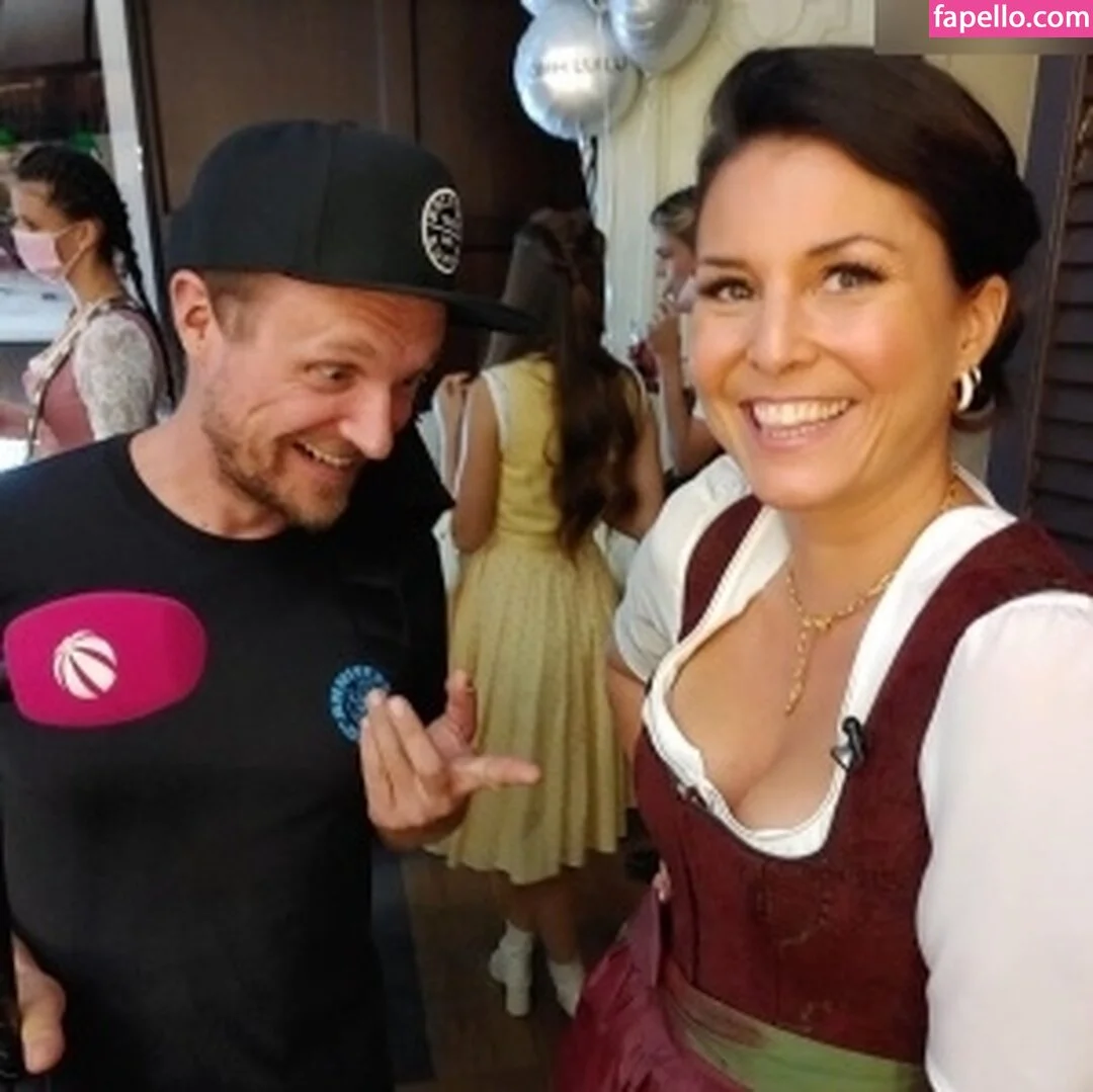 Vanessa Blumhagen Onlyfans Photo Gallery 