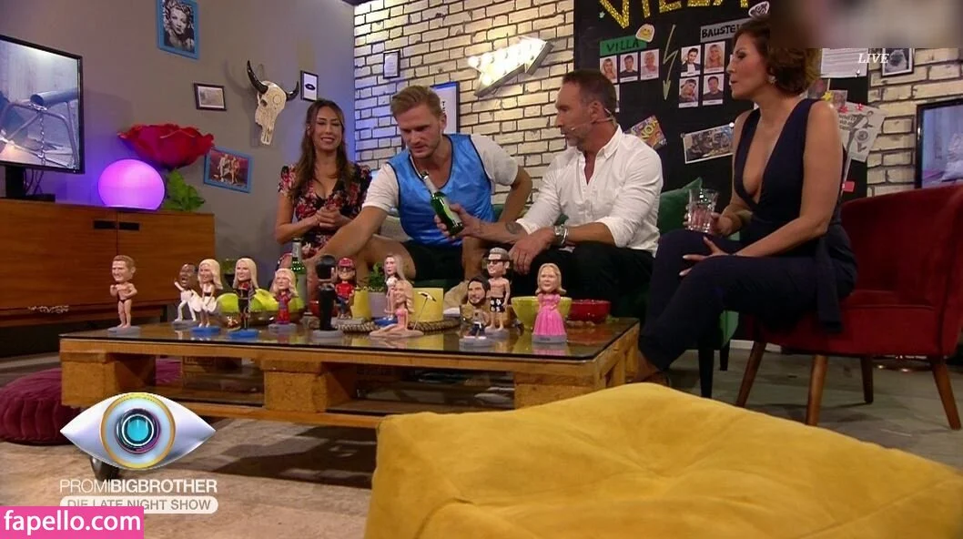 Vanessa Blumhagen Onlyfans Photo Gallery 