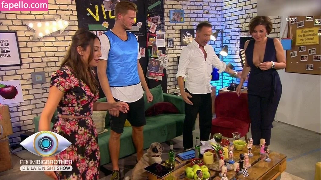 Vanessa Blumhagen Onlyfans Photo Gallery 