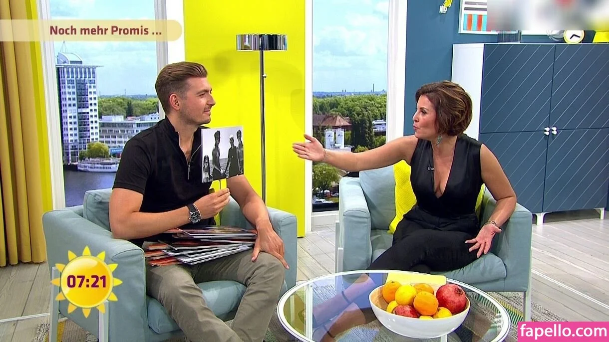 Vanessa Blumhagen Onlyfans Photo Gallery 