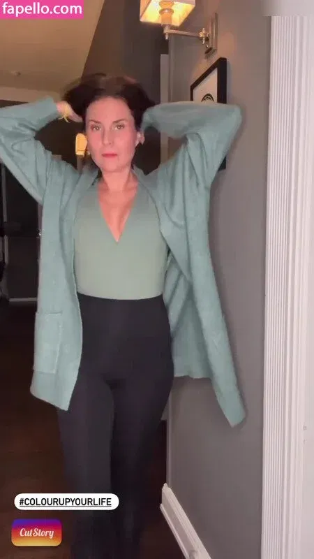 Vanessa Blumhagen Onlyfans Photo Gallery 