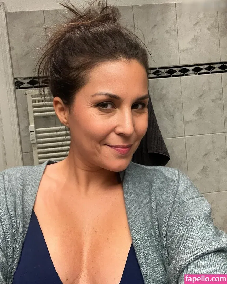 Vanessa Blumhagen Onlyfans Photo Gallery 