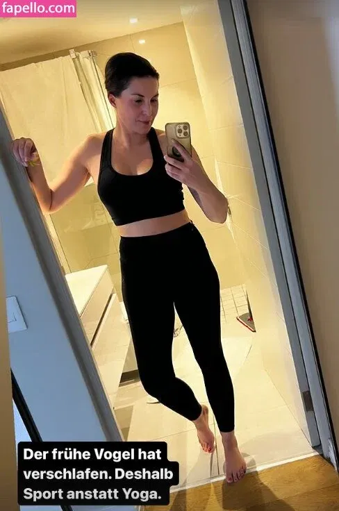 Vanessa Blumhagen Onlyfans Photo Gallery 