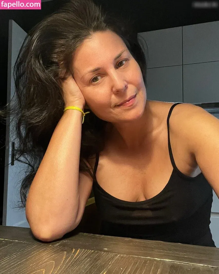 Vanessa Blumhagen Onlyfans Photo Gallery 