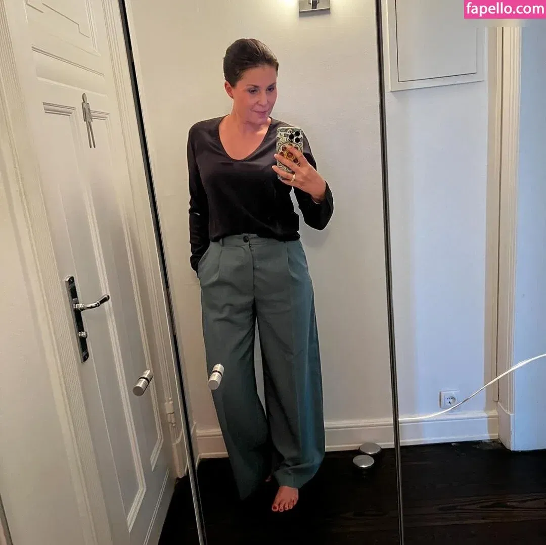 Vanessa Blumhagen Onlyfans Photo Gallery 