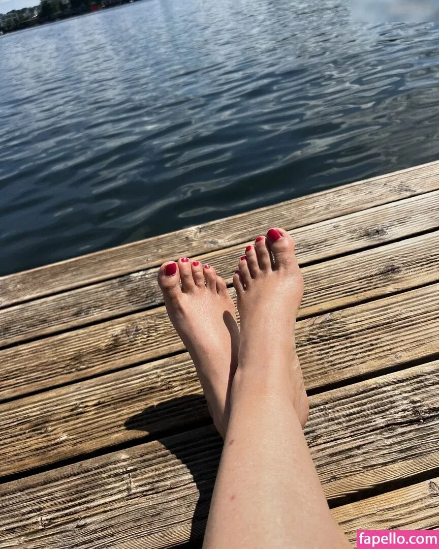 Vanessa Blumhagen Onlyfans Photo Gallery 