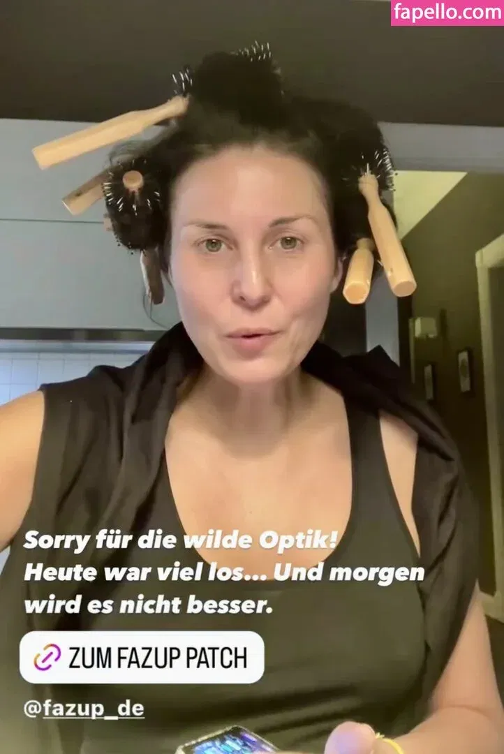 Vanessa Blumhagen Onlyfans Photo Gallery 