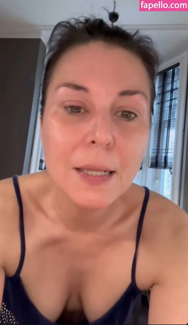 Vanessa Blumhagen Onlyfans Photo Gallery 