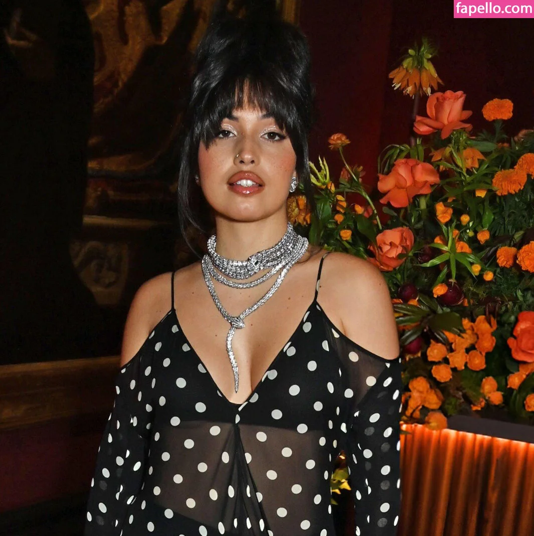 Mabel Onlyfans Photo Gallery 