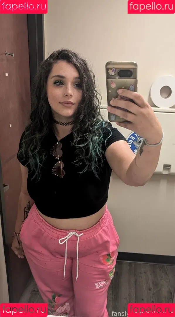 hollieboo Onlyfans Photo Gallery 