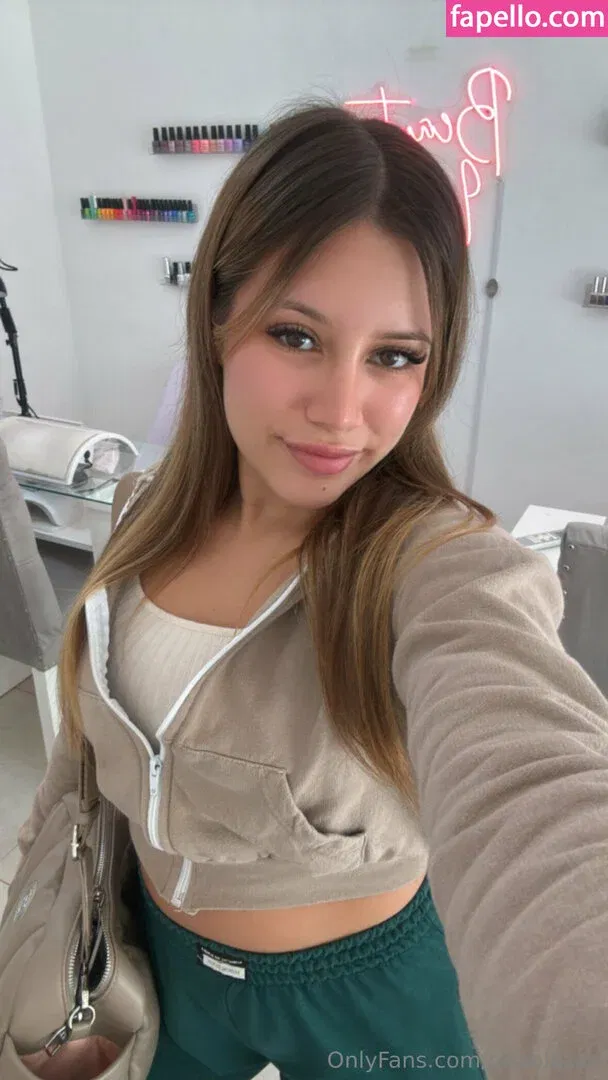 miablazee Onlyfans Photo Gallery 