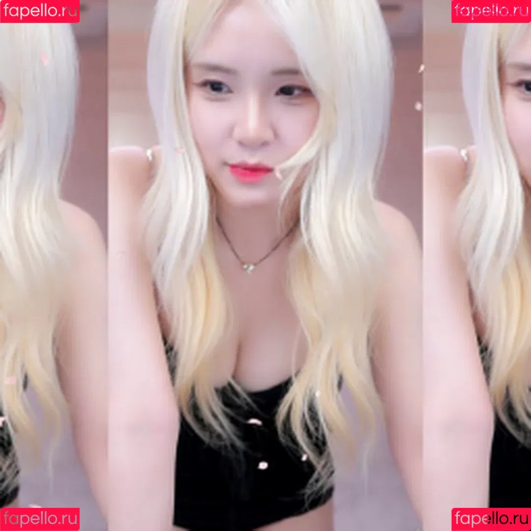 Siyeon Onlyfans Photo Gallery 
