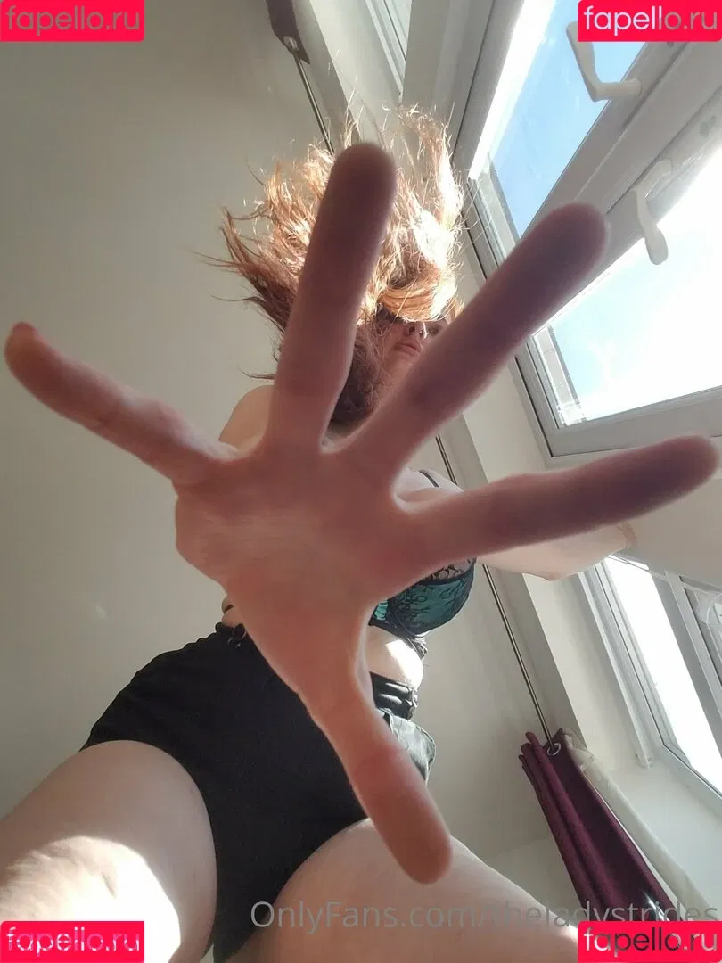 giantessgingerofficial Onlyfans Photo Gallery 
