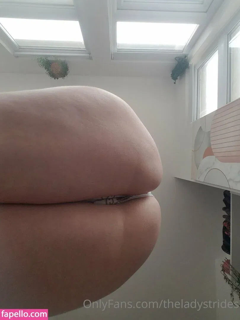 giantessgingerofficial Onlyfans Photo Gallery 