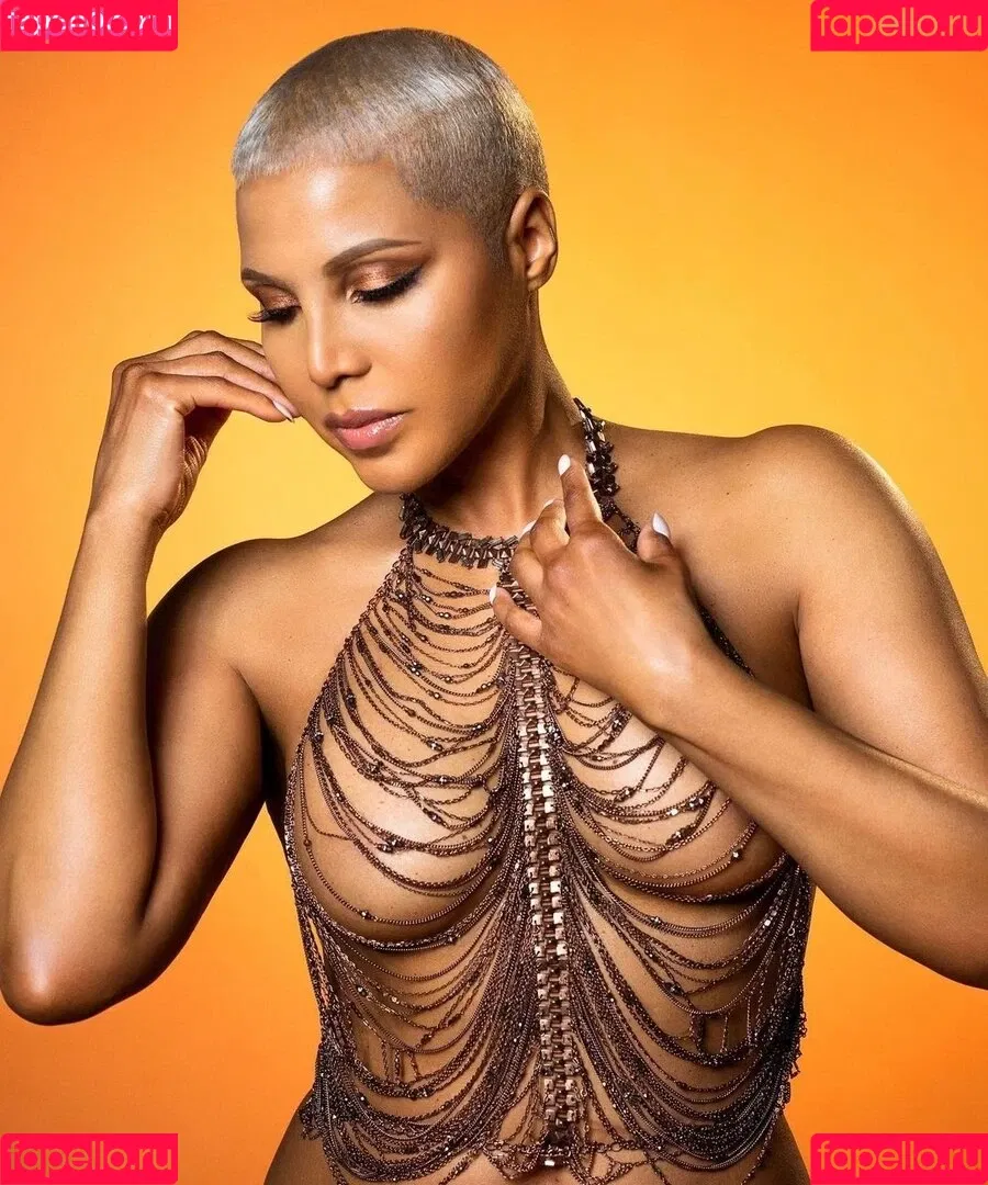 Toni Braxton Onlyfans Photo Gallery 