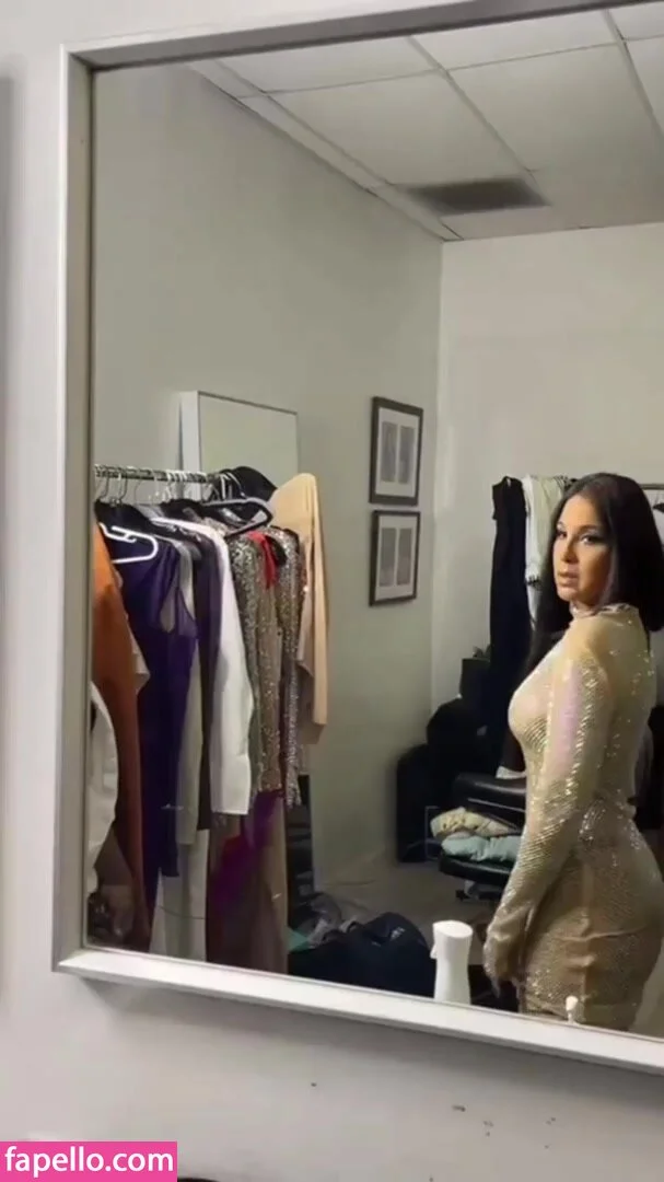 Toni Braxton Onlyfans Photo Gallery 