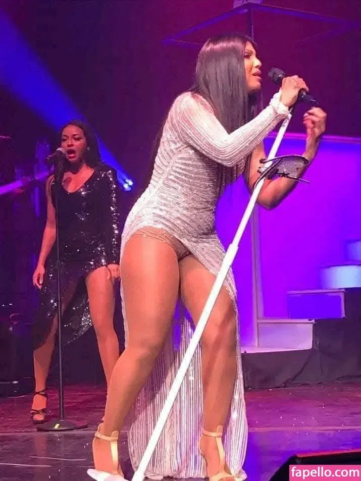 Toni Braxton Onlyfans Photo Gallery 