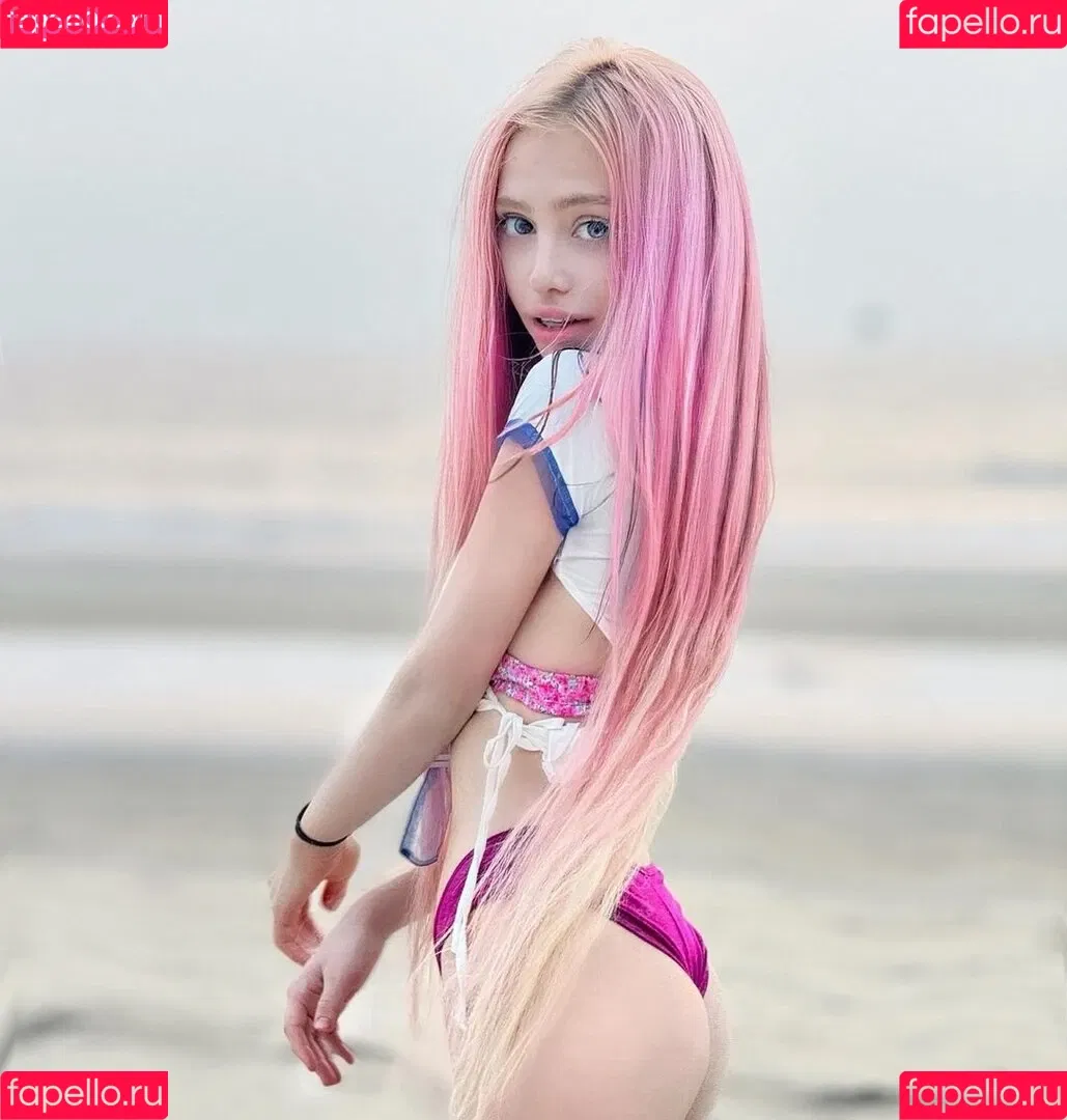 Lolibela Onlyfans Photo Gallery 