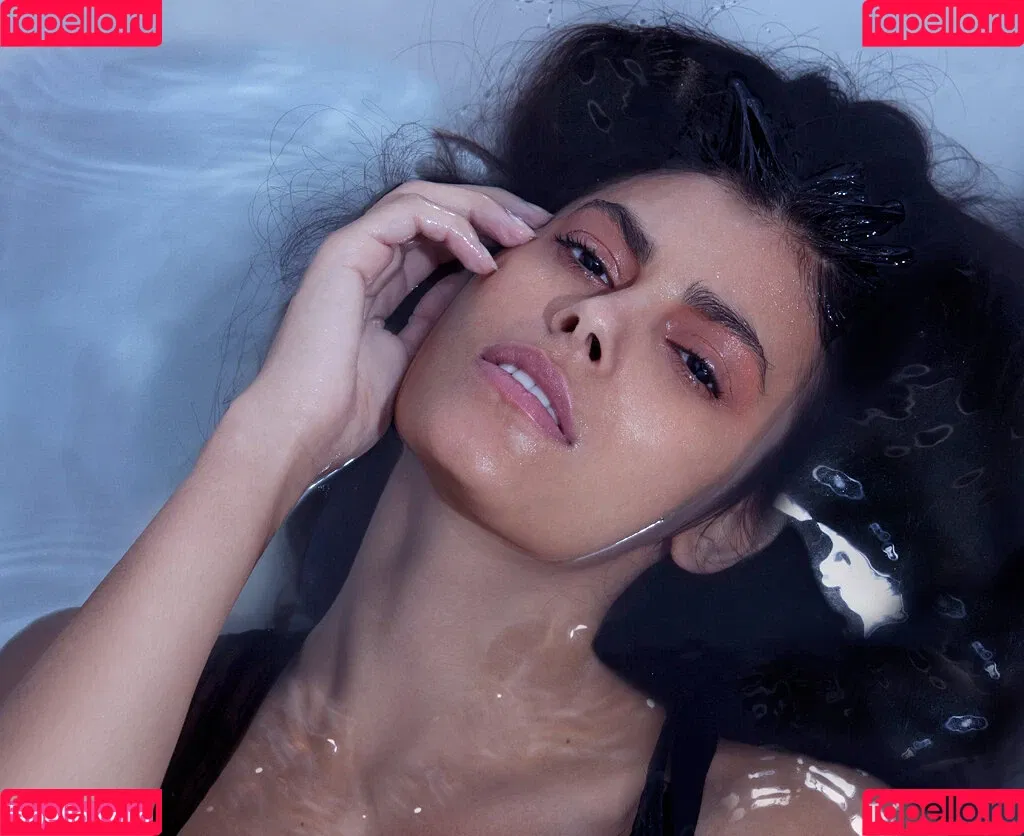 Alisar Ailabouni Onlyfans Photo Gallery 