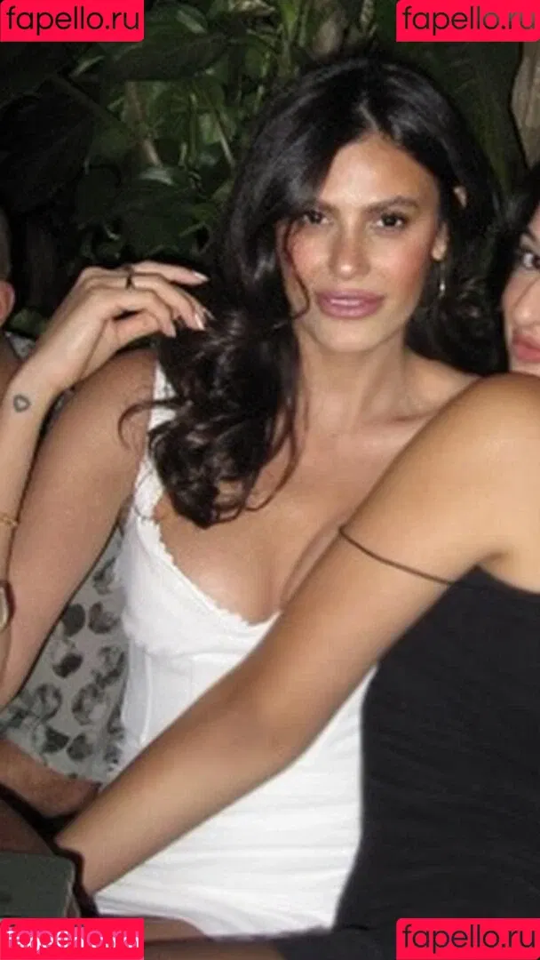 Alisar Ailabouni Onlyfans Photo Gallery 
