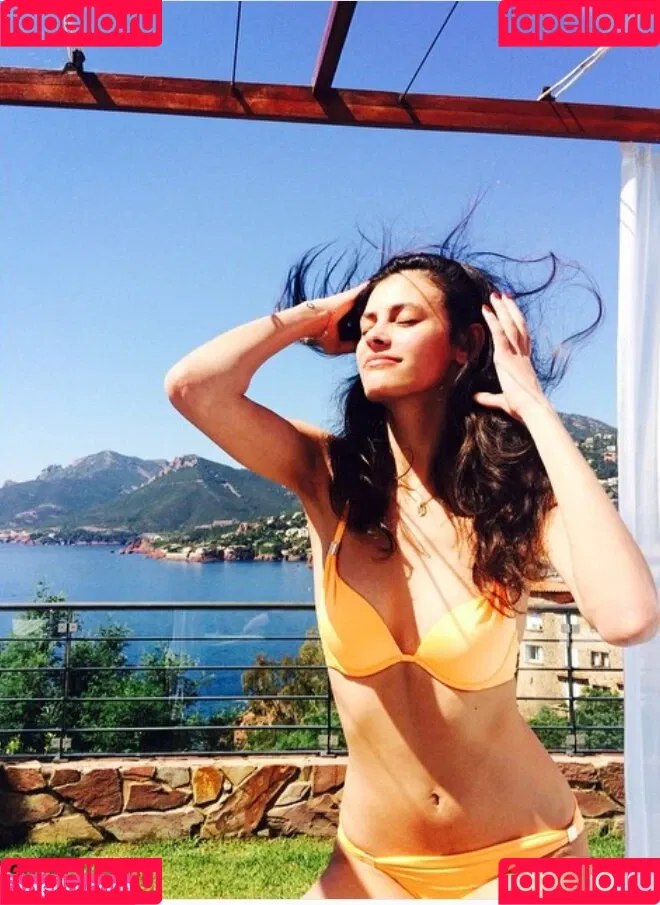 Alisar Ailabouni Onlyfans Photo Gallery 