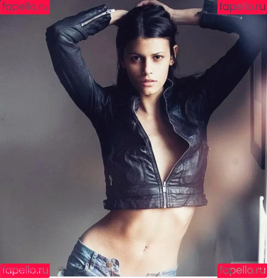 Alisar Ailabouni Onlyfans Photo Gallery 