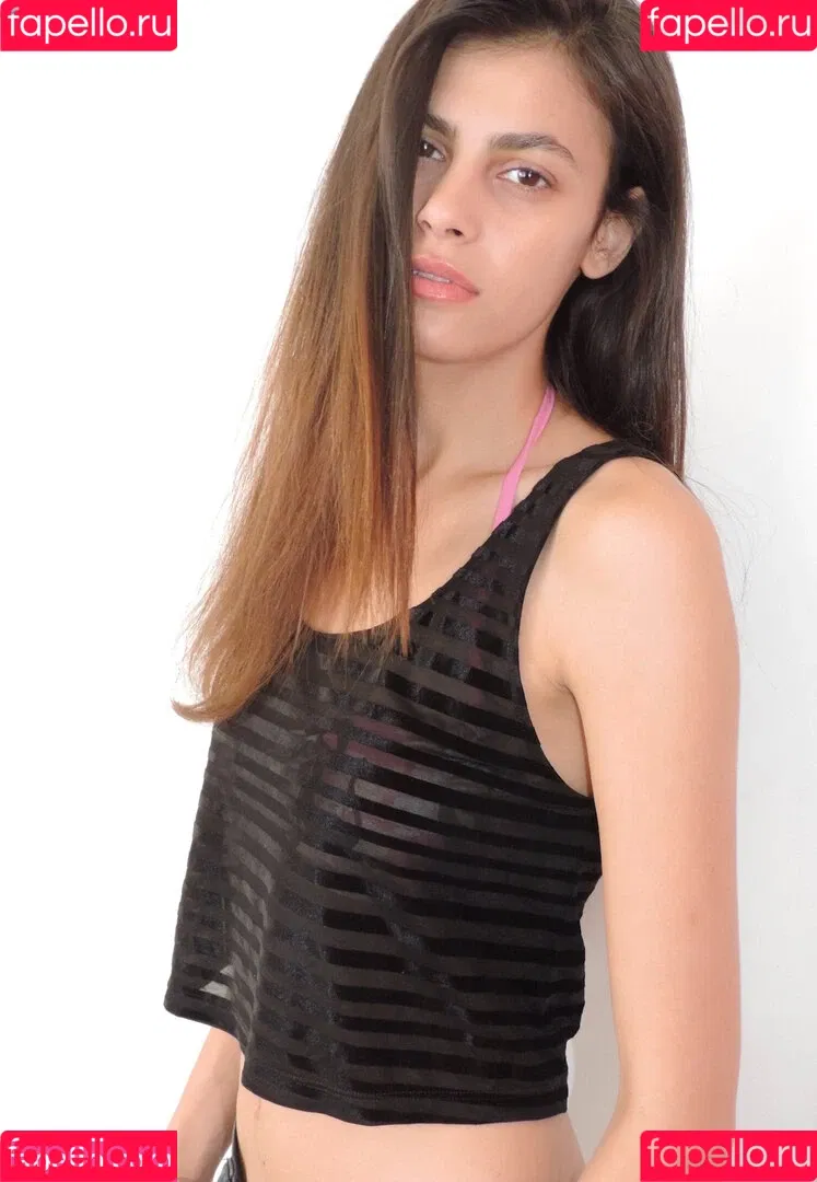 Alisar Ailabouni Onlyfans Photo Gallery 