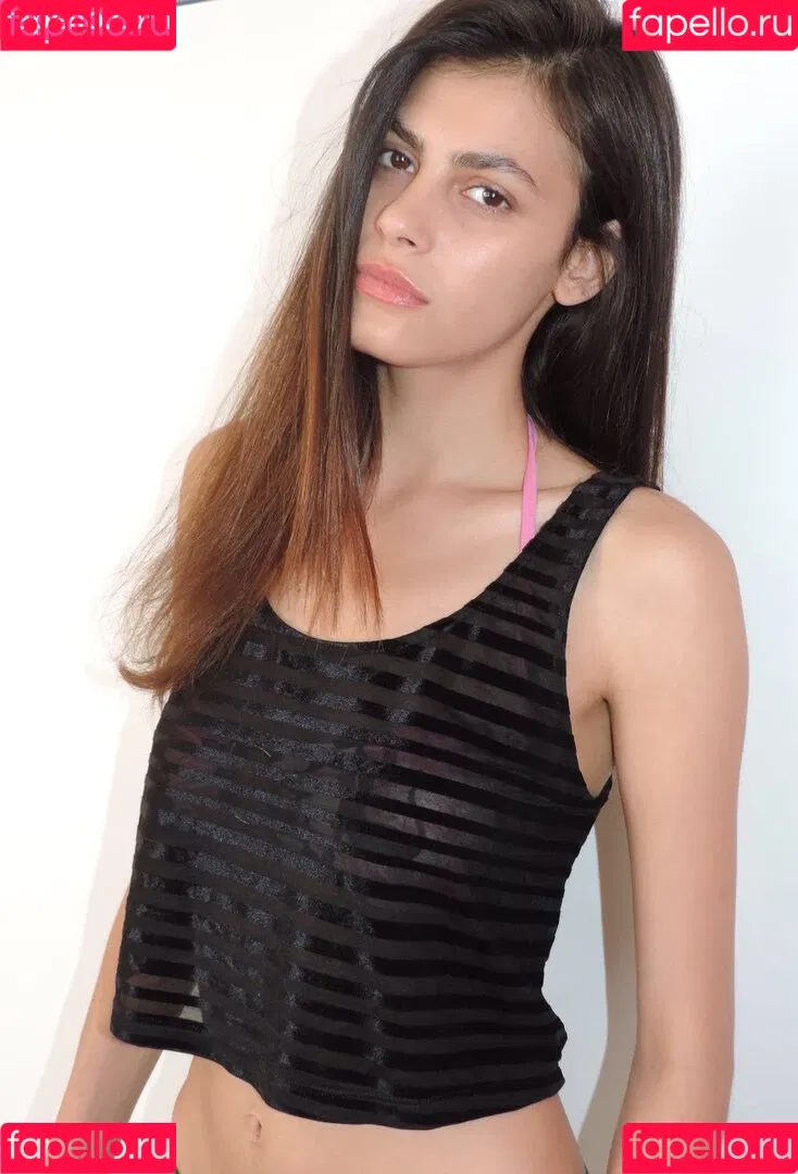 Alisar Ailabouni Onlyfans Photo Gallery 