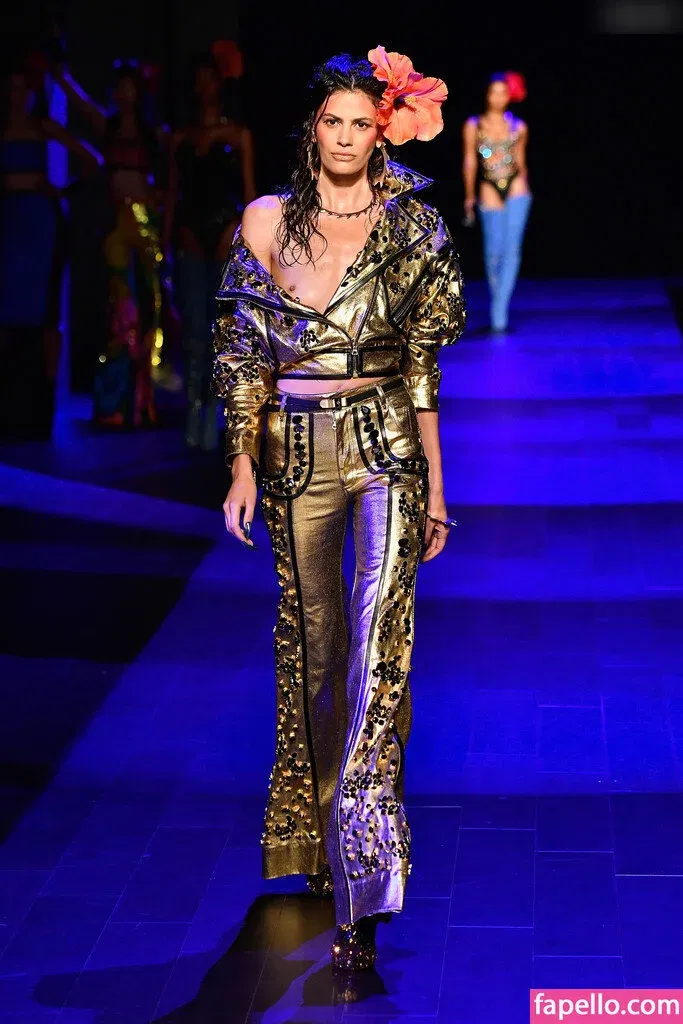 Alisar Ailabouni Onlyfans Photo Gallery 